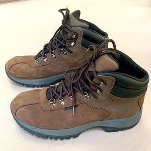 Ozark Trails Men’s Hiking Boots, size 10.5
